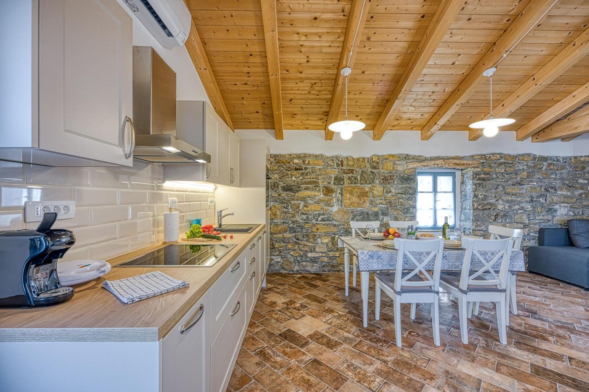 Apartmán Istrian Casa Pr Marici Pobegi Exteriér fotografie