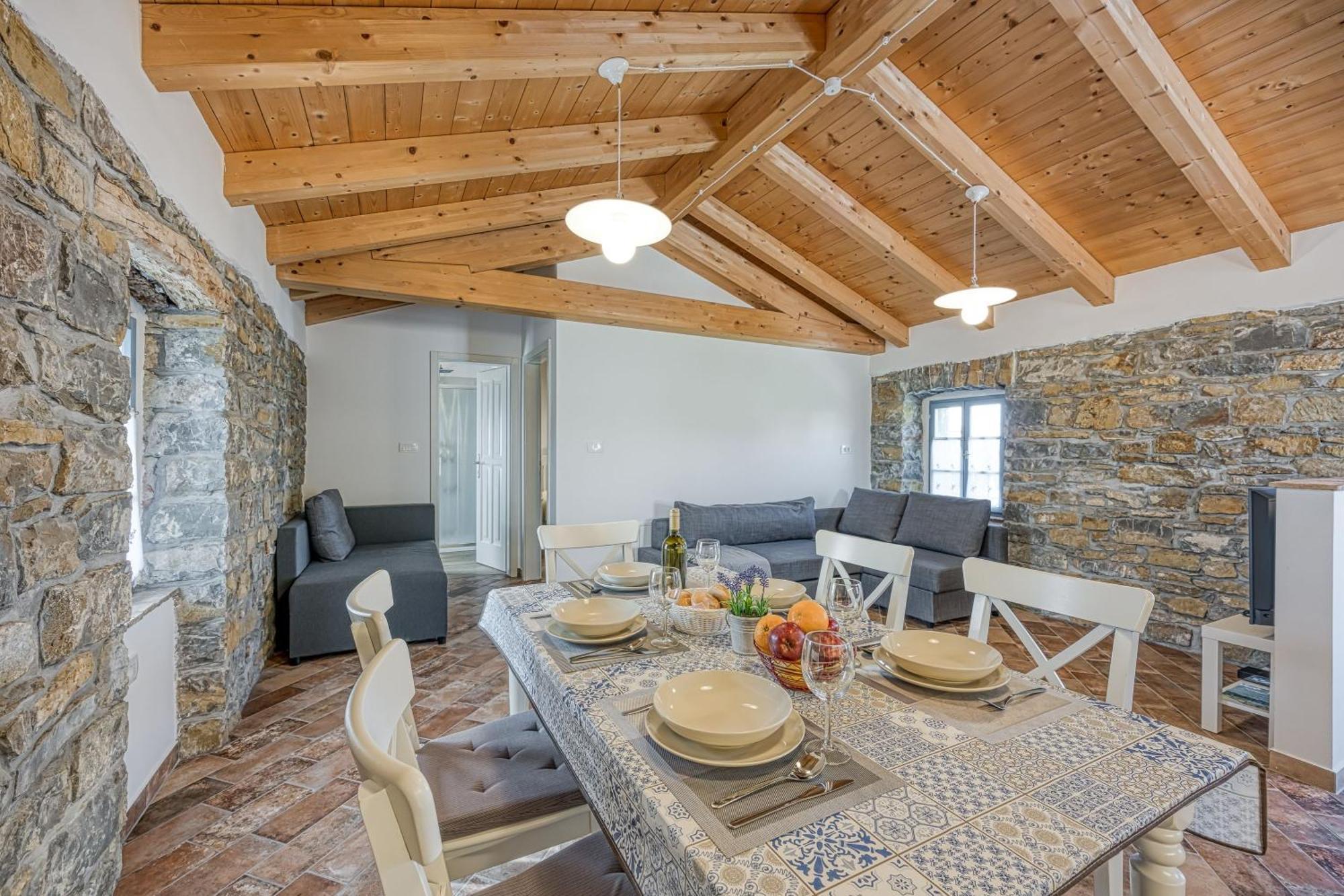Apartmán Istrian Casa Pr Marici Pobegi Exteriér fotografie